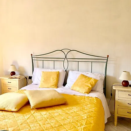 La Casa Dei Fiori A Apartment Florinas
